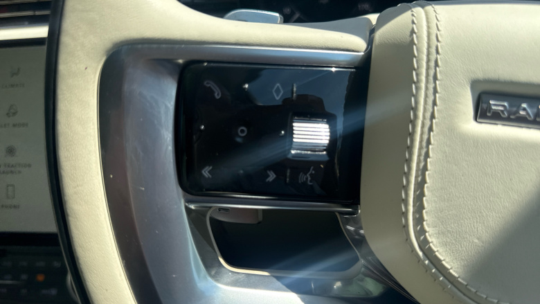 Land Rover Range Rover 3.0 D300 Autobiography 4dr Auto Diesel Estate